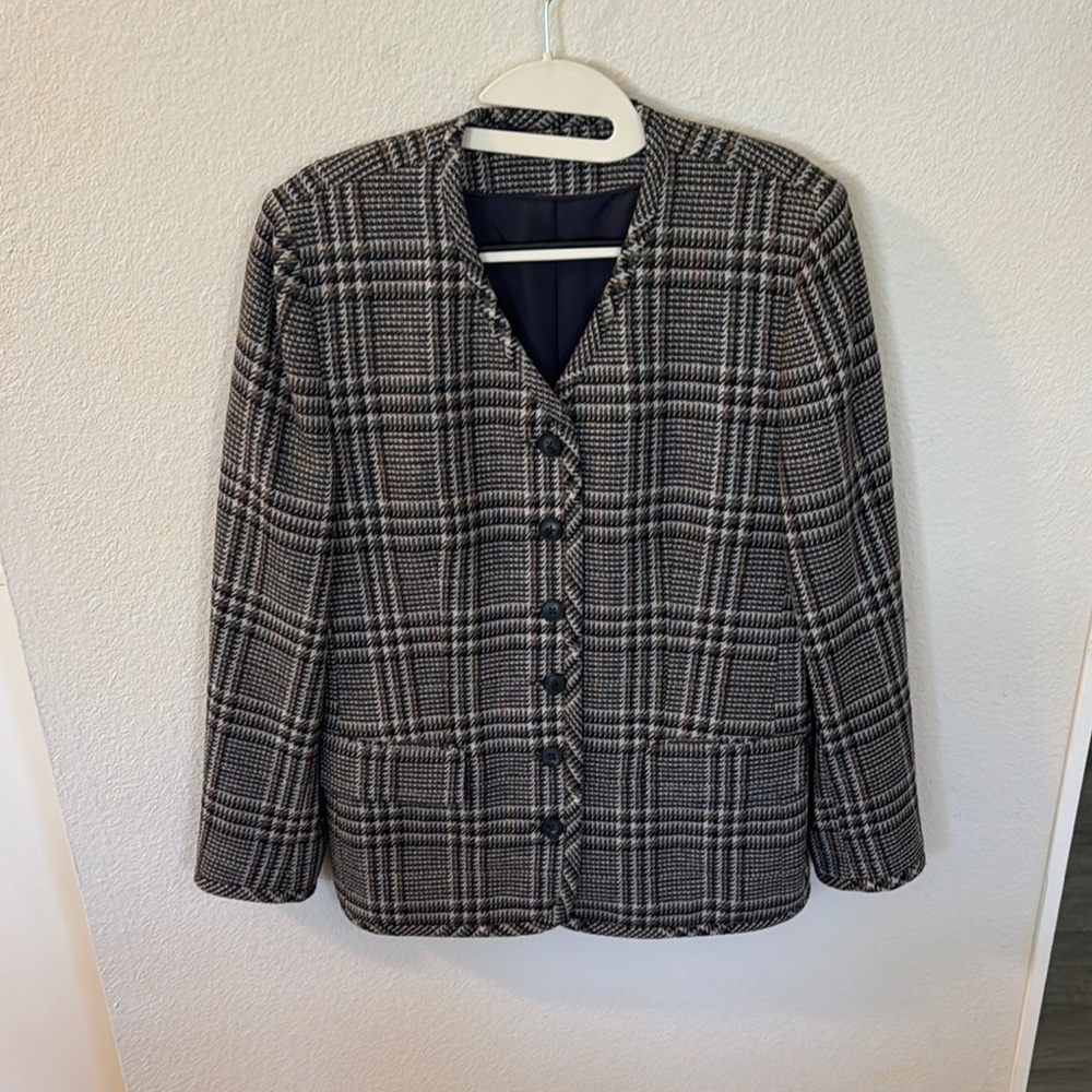 Plaid Women's Jacket - Black and Gray